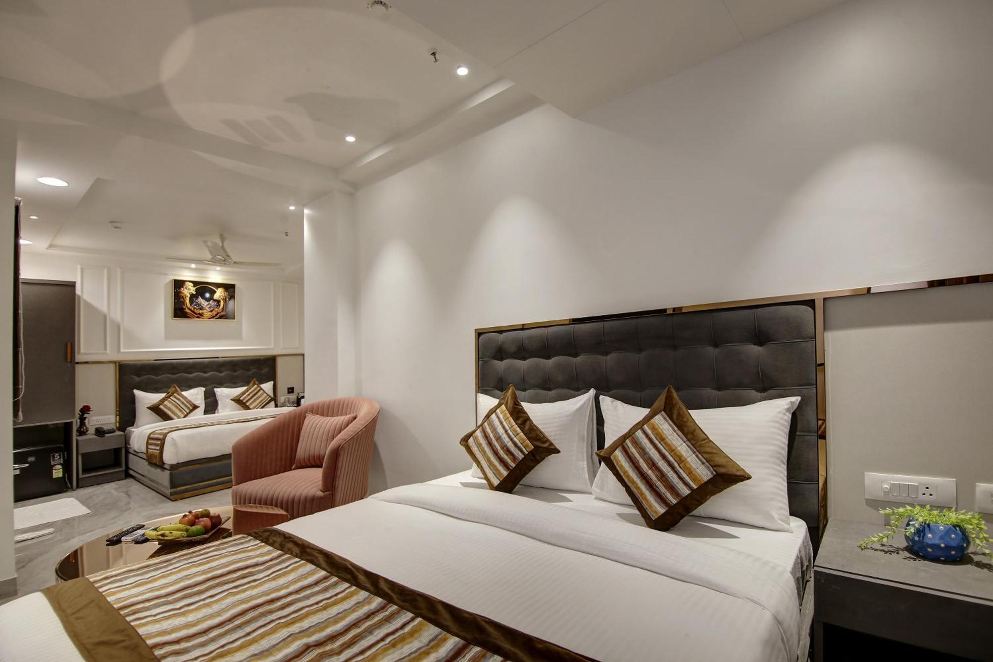 Hotel Kaca Inn-By Haveliya Hotels- Traveller'S Choice Award Winner 2025 ニューデリー エクステリア 写真