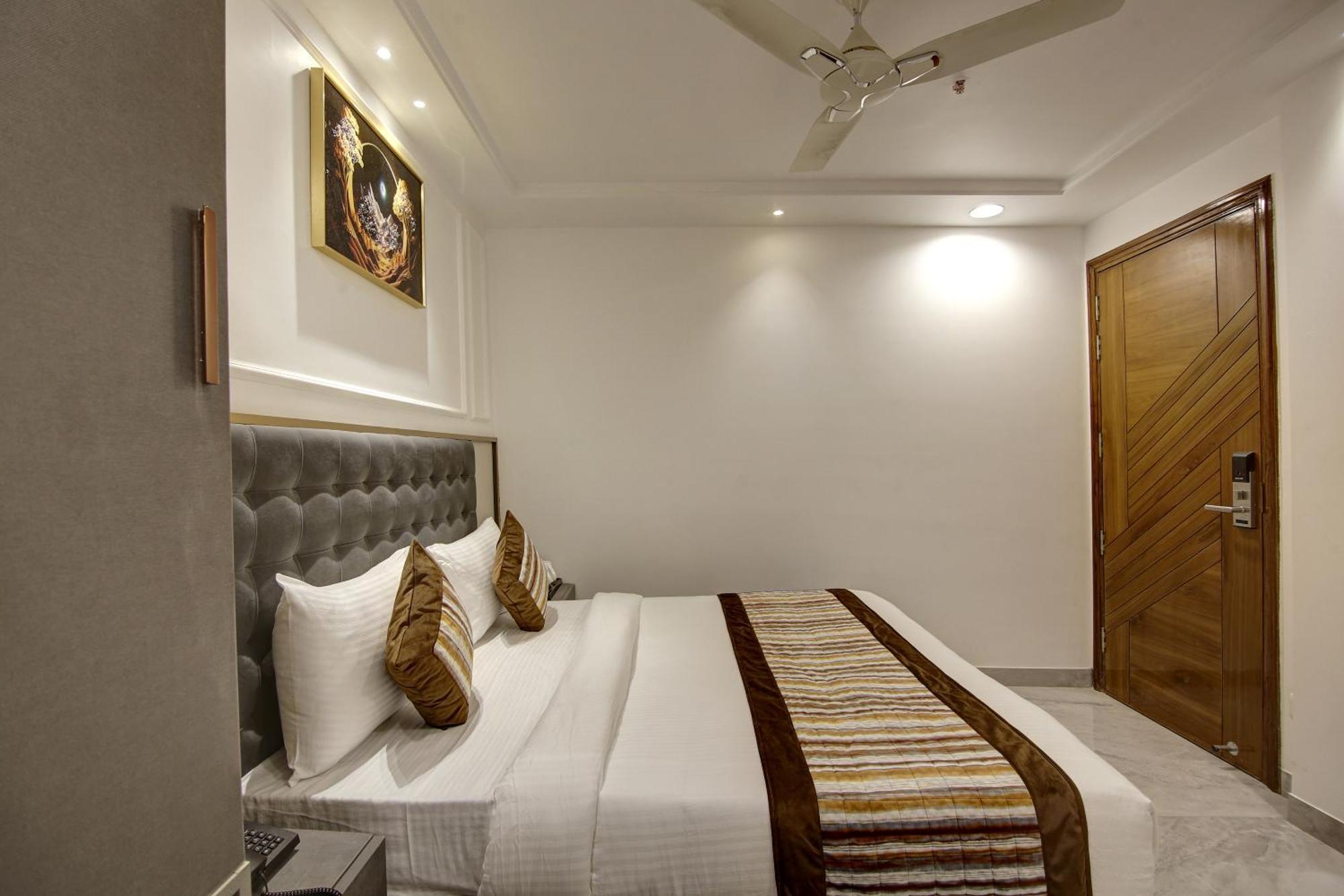 Hotel Kaca Inn-By Haveliya Hotels- Traveller'S Choice Award Winner 2025 ニューデリー エクステリア 写真